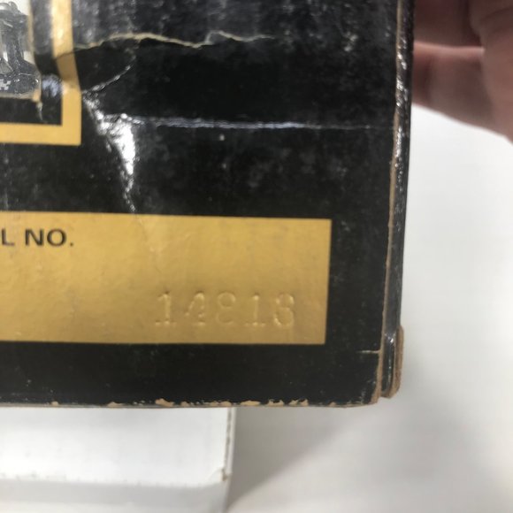 Racing Champions 1993 Premier Edition Serial #14818 Davey Allison 28 Transporter - Picture 11 of 13